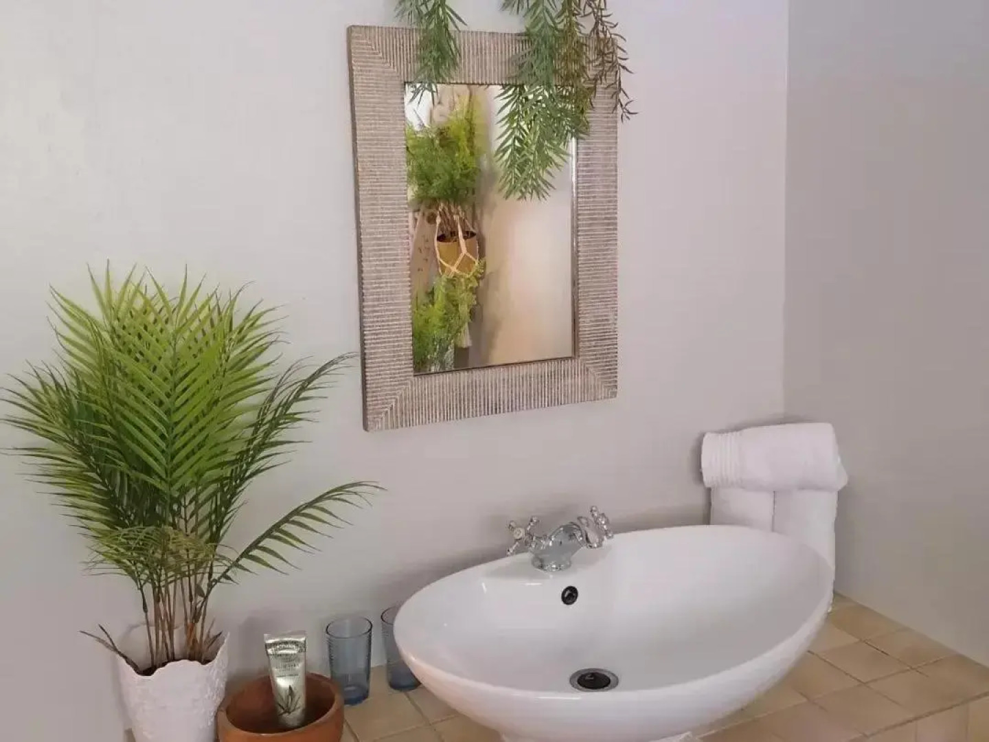 Spindrift Guesthouse