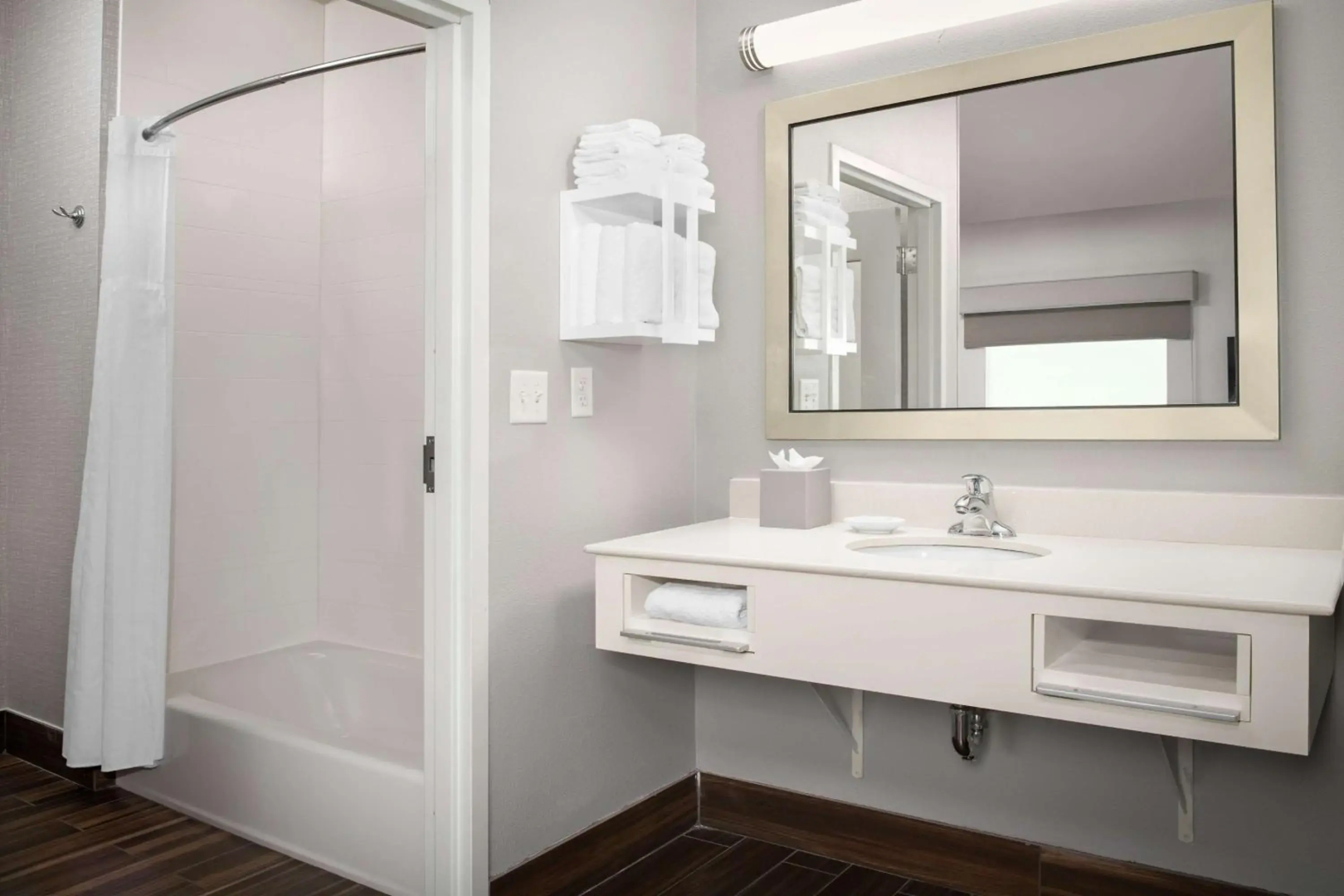 Hampton Inn & Suites Portland/Hillsboro-Evergreen Park