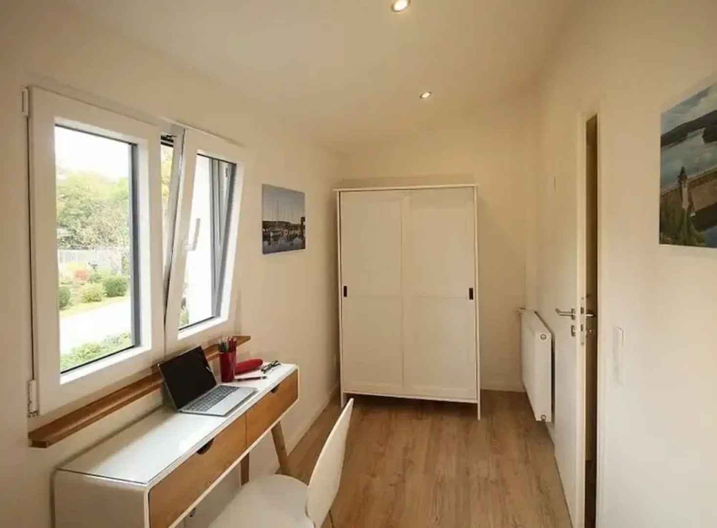 Wamel Modern Retreat