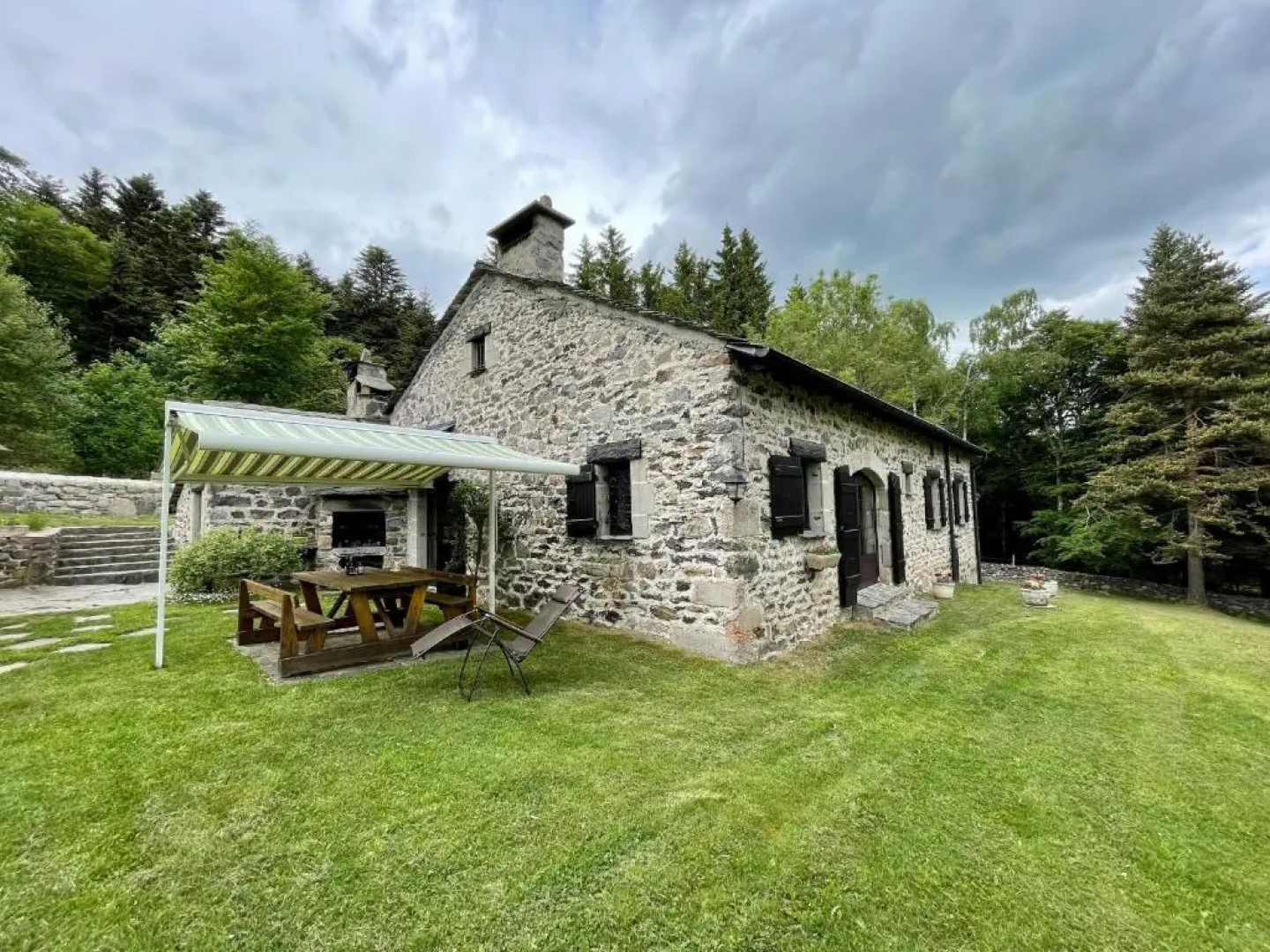 Gîte Queyrières, 5 pièces, 8 personnes - FR-1-582-285