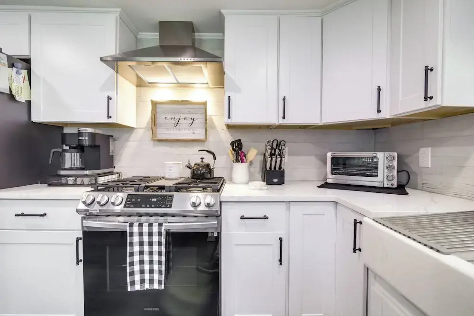 Lovely Dennis Cottage - Walk to Beach!