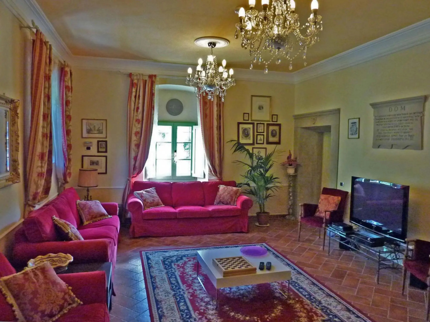 Exclusive Villa Surrounded by Peaceful Pistoia With Private Pool & Spa