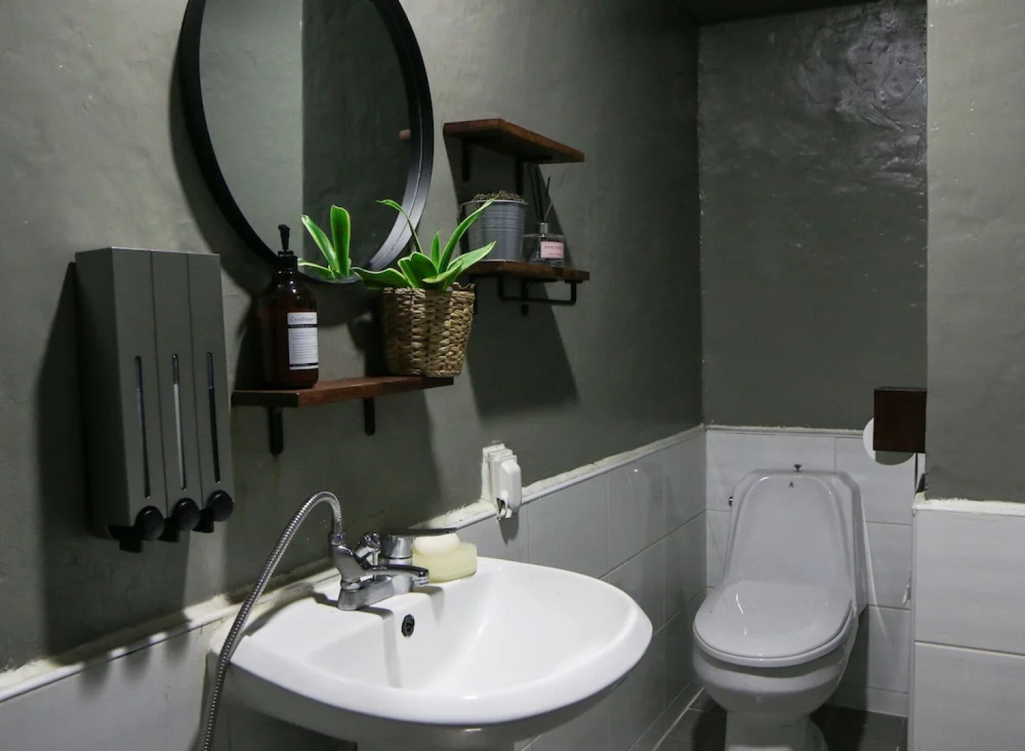 BomN Guesthouse - Hostel