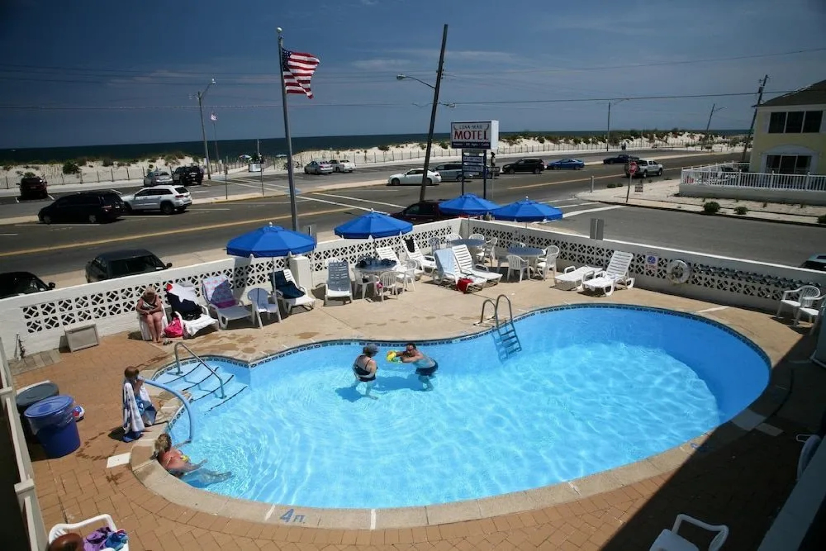 Luna Mar Motel