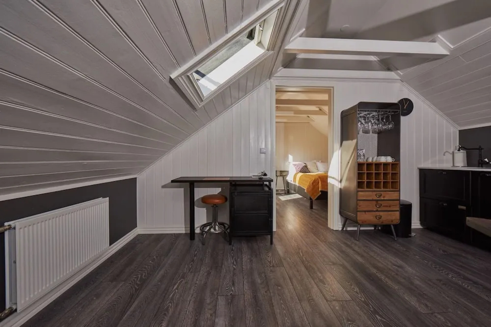 Vintage Apartment Hotel