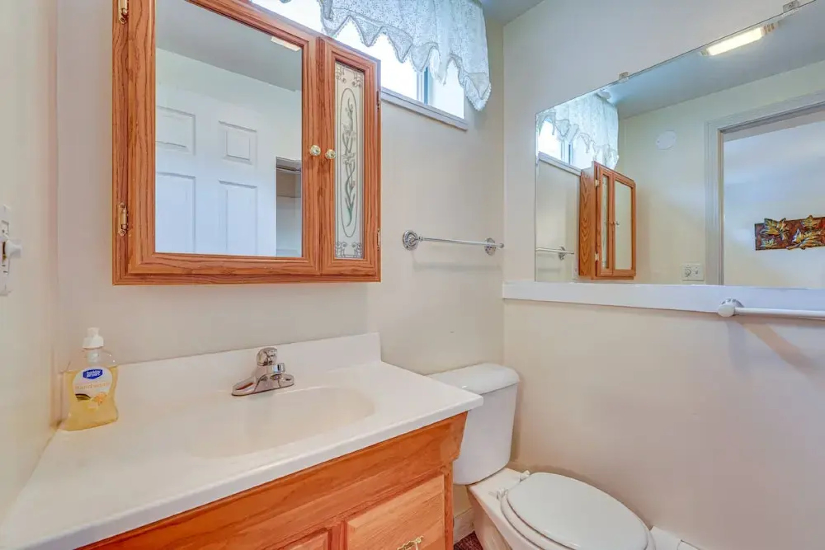 Spacious Ludlow Hideaway < 1 Mi to Okemo Mountain!