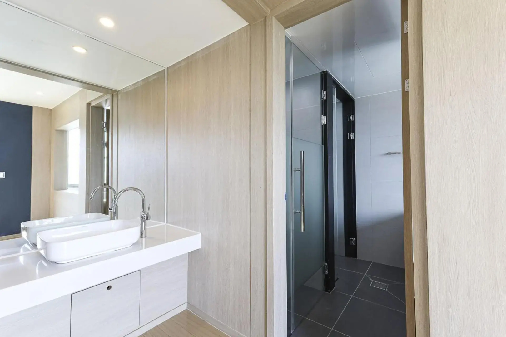 Hound Hotel Changwon Terminal