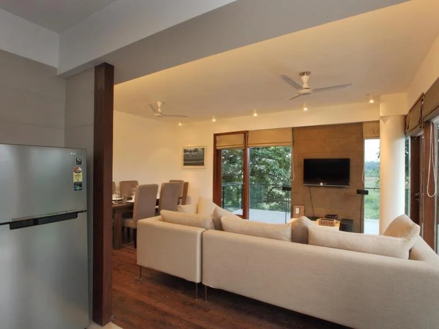 The Golden Pearl Calem Grove Hotel
