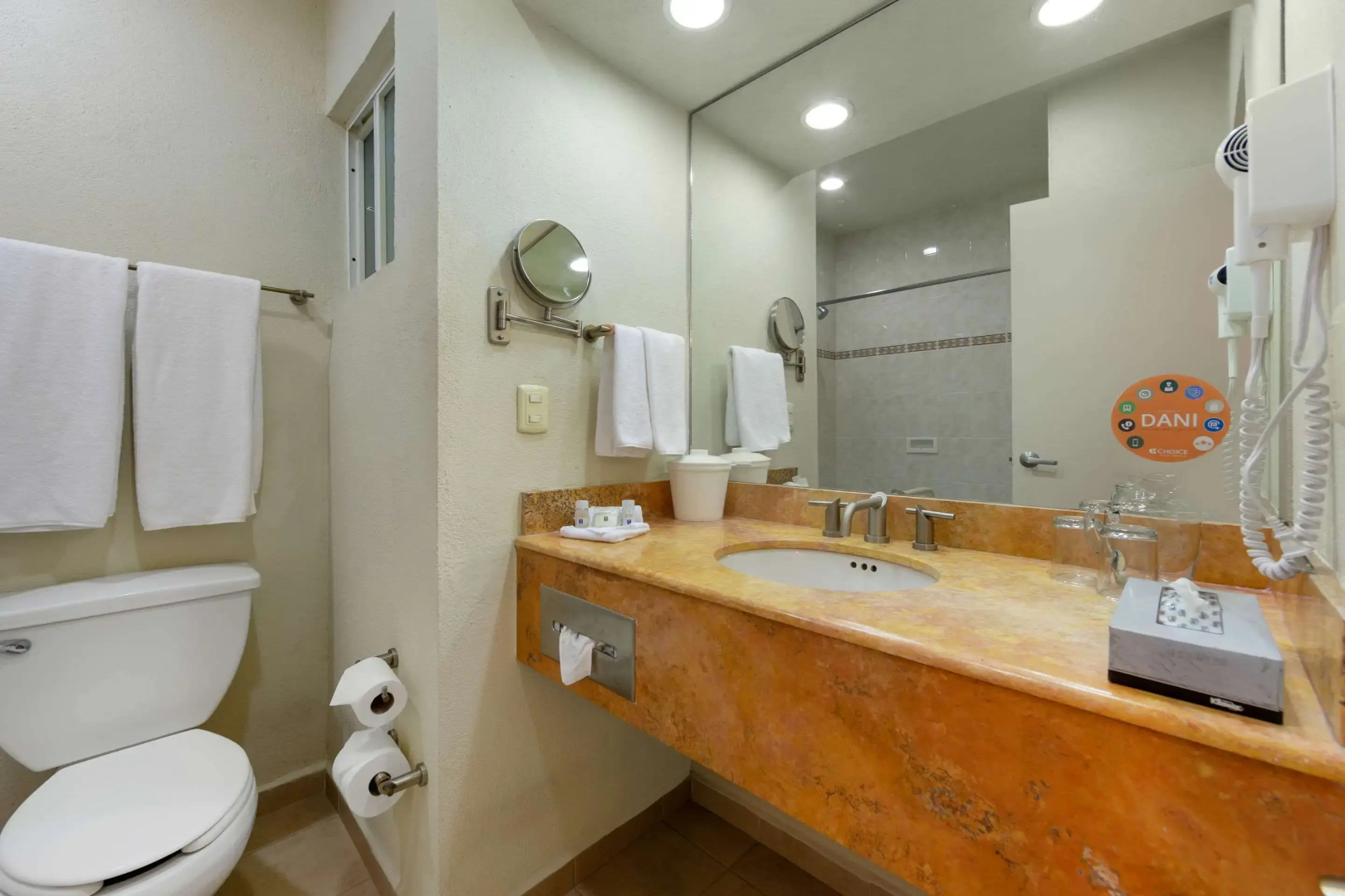 Comfort Inn Monterrey Valle