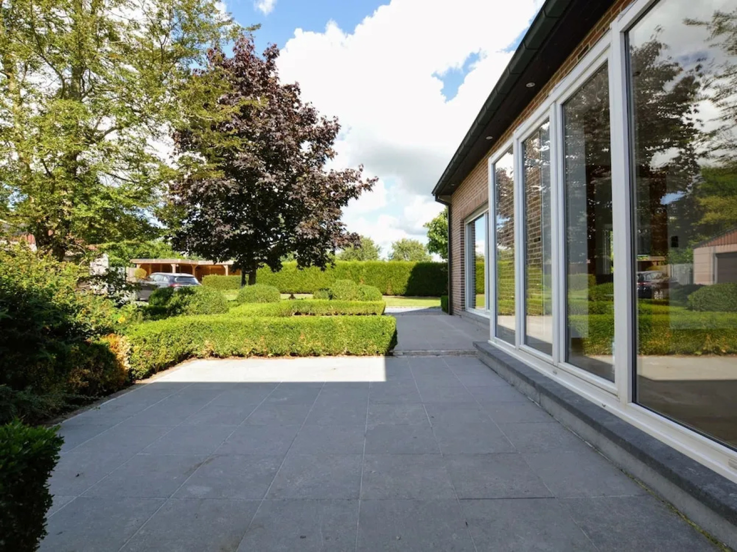 Spacious Villa in Zingem With Garden