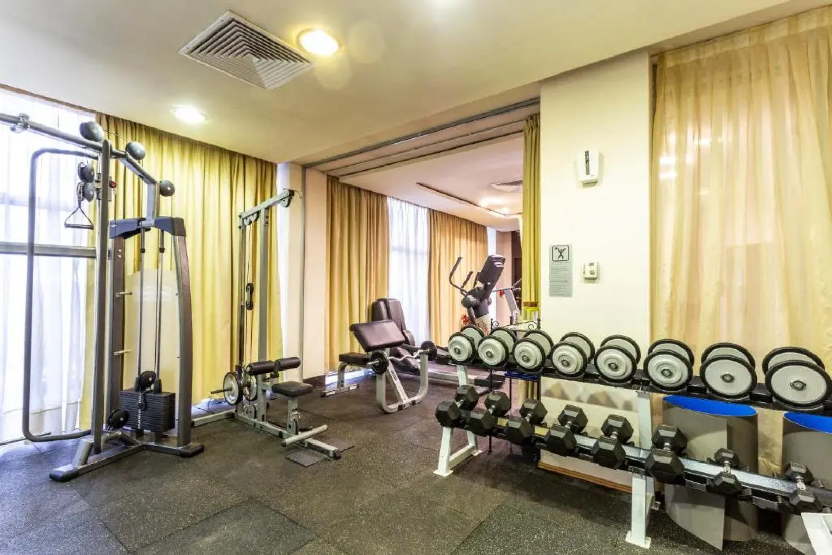 Отель Mercure Sofia City