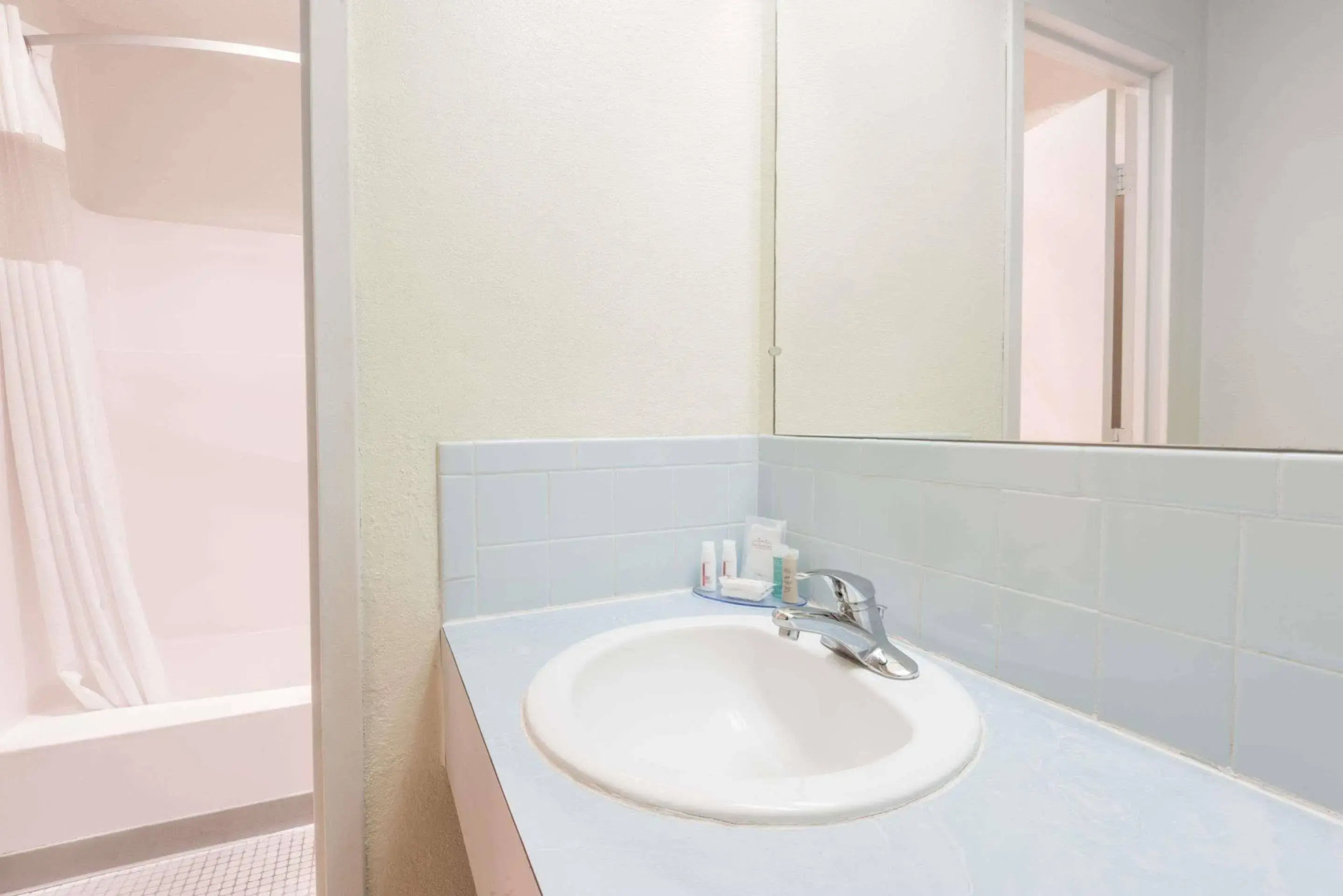 Travelodge by Wyndham Airport Platte City