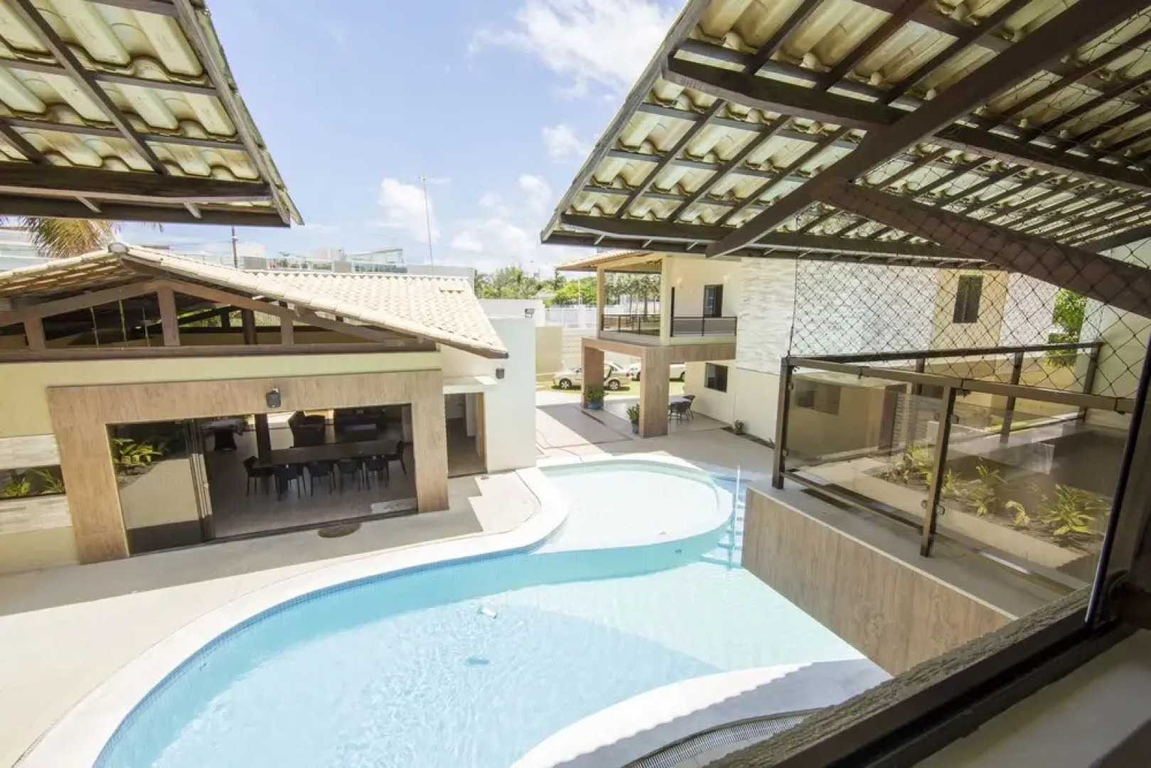 Vila com 4 Casas na Praia de Cotovelo