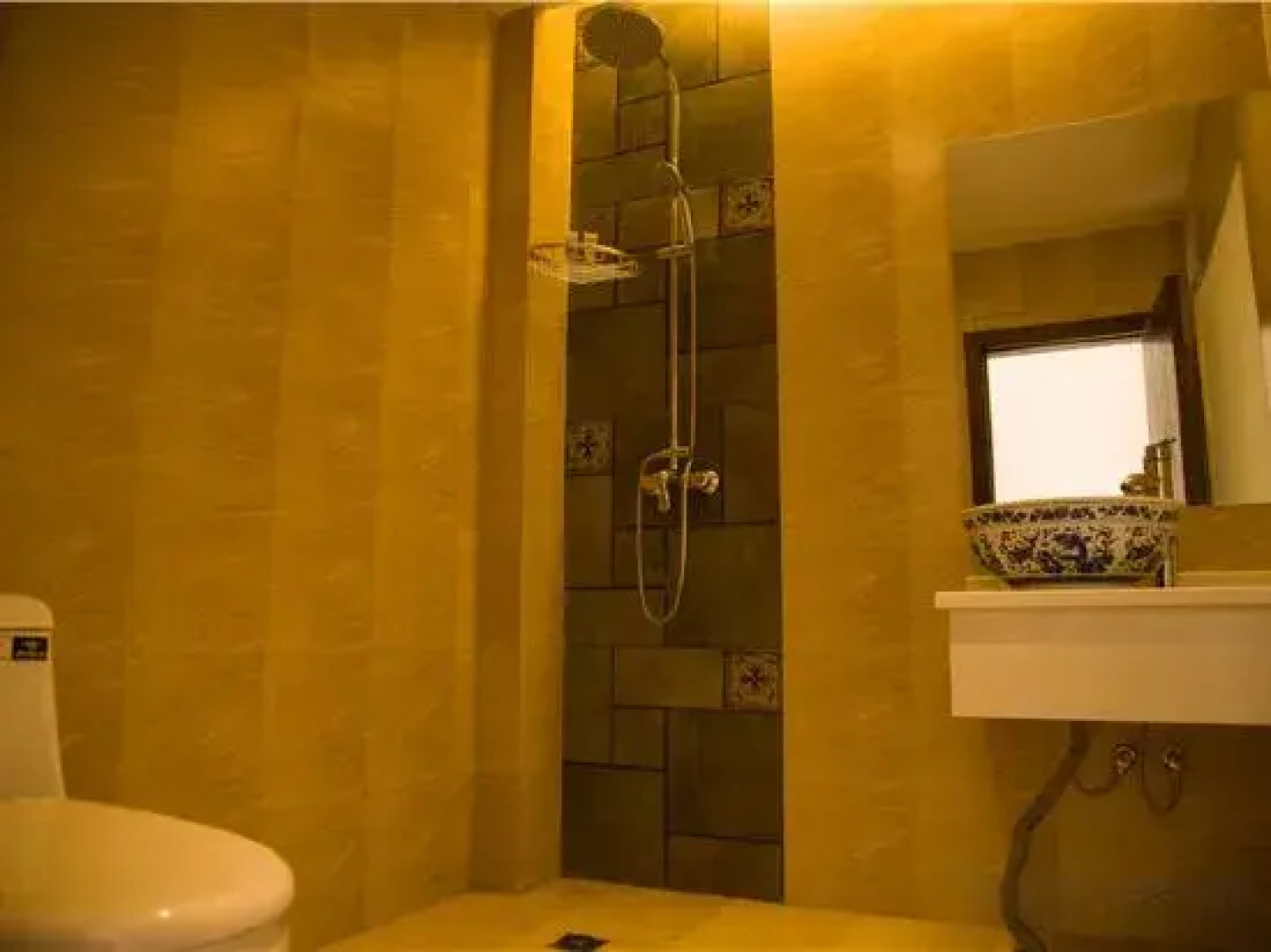 Sunshine Courtyard Inn (Jianshui Ancient City Branch)