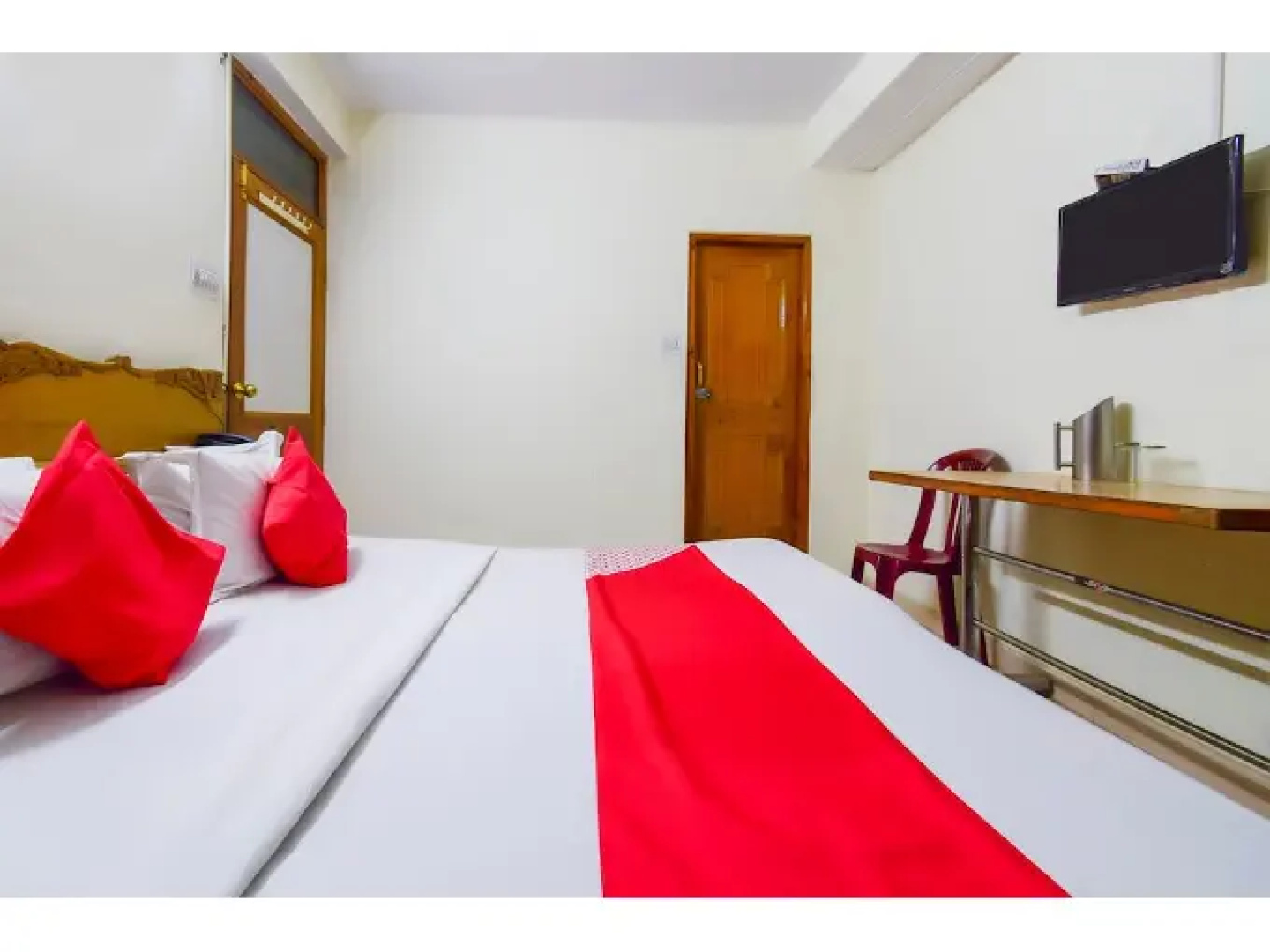 The Roam Way By OYO Rooms
