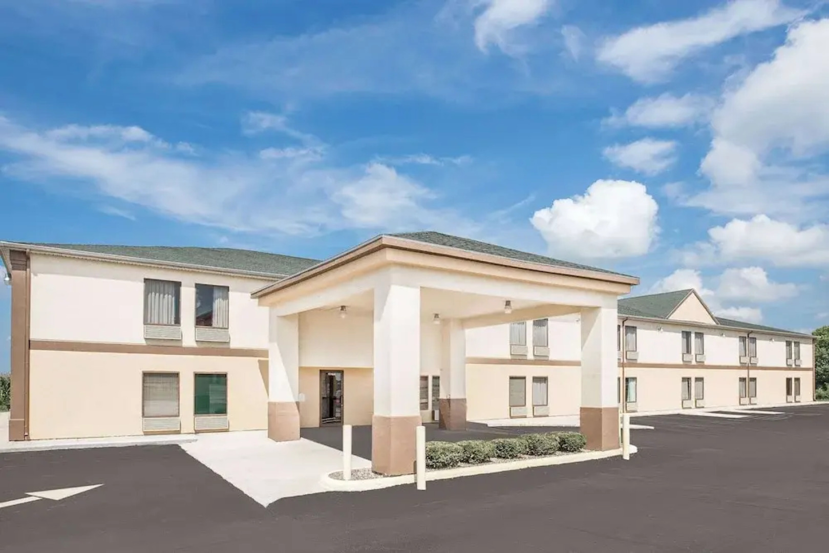 Super 8 Motel - Galesburg IL