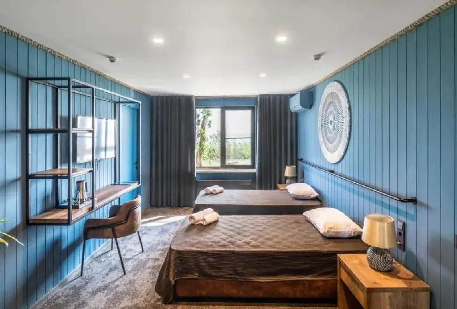 Abrau Dyurso na plavnyakh