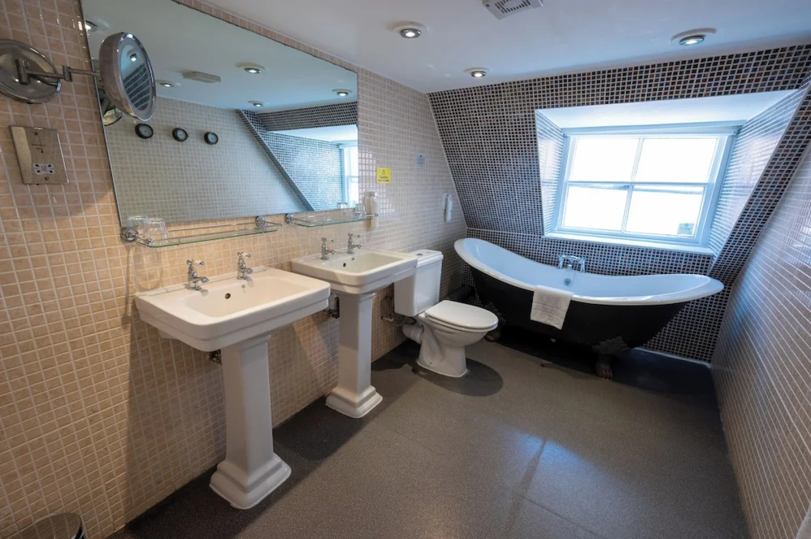 Antelope Hotel by Greene King Inns