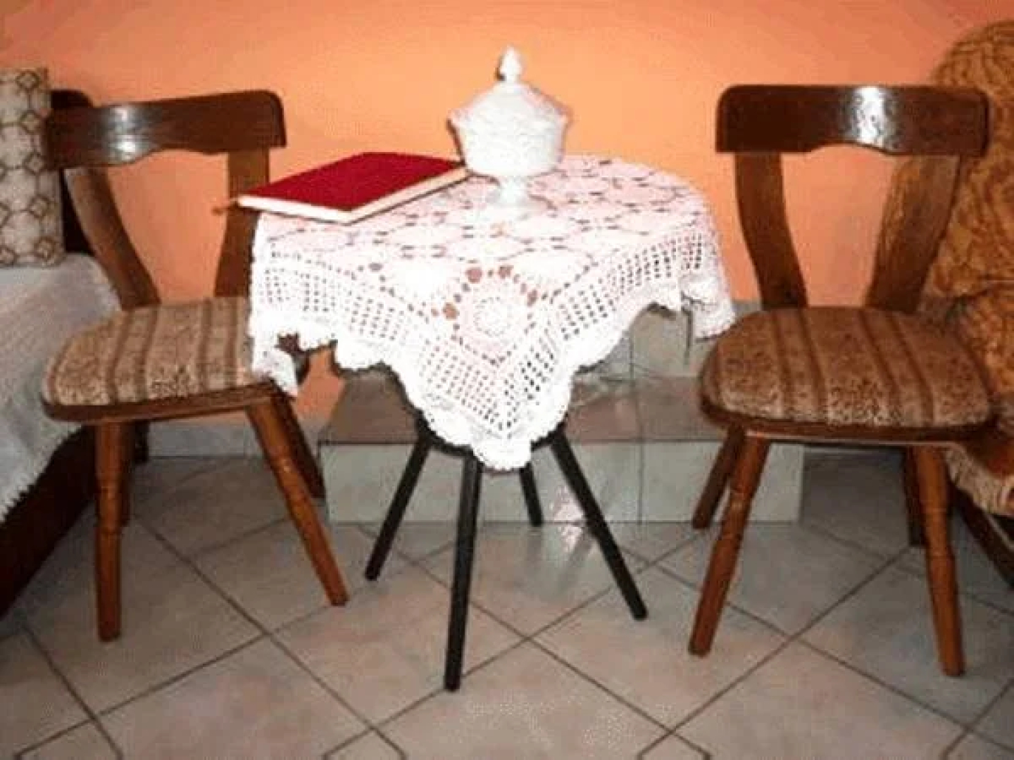 Chrysoulas Guests