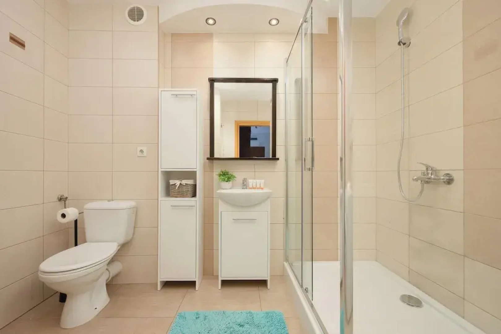 Cosy Apartment in Piaseczno by Renters