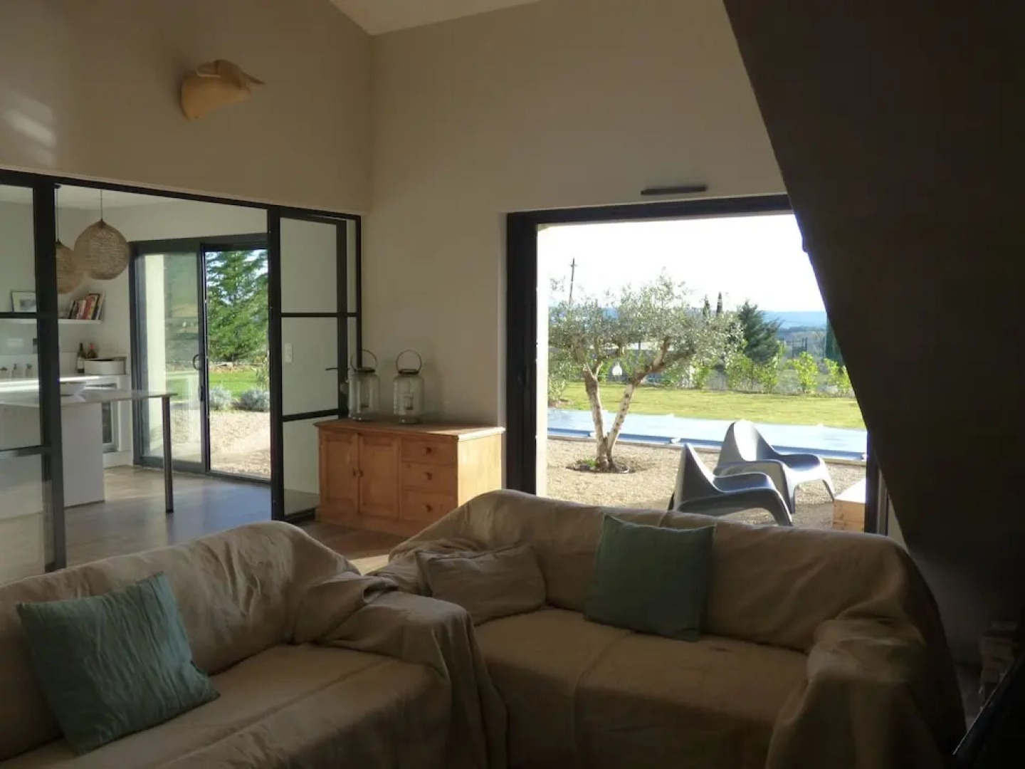 Beautiful, Modern Villa With Private Pool, Fenced Garden, in the Beautiful Lubéron!