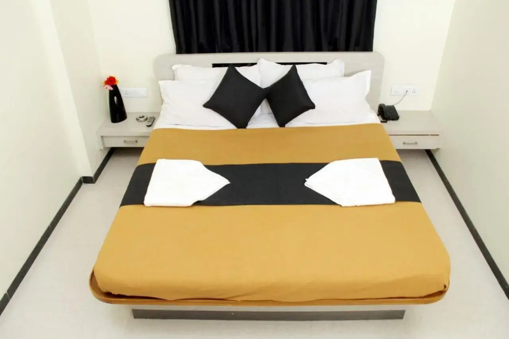 OYO Rooms Railway Station Bazar