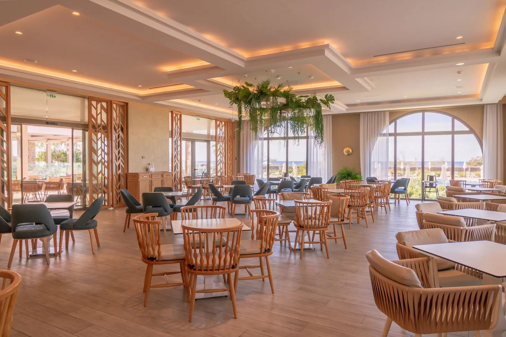 Almуros Beach Resort and Spa