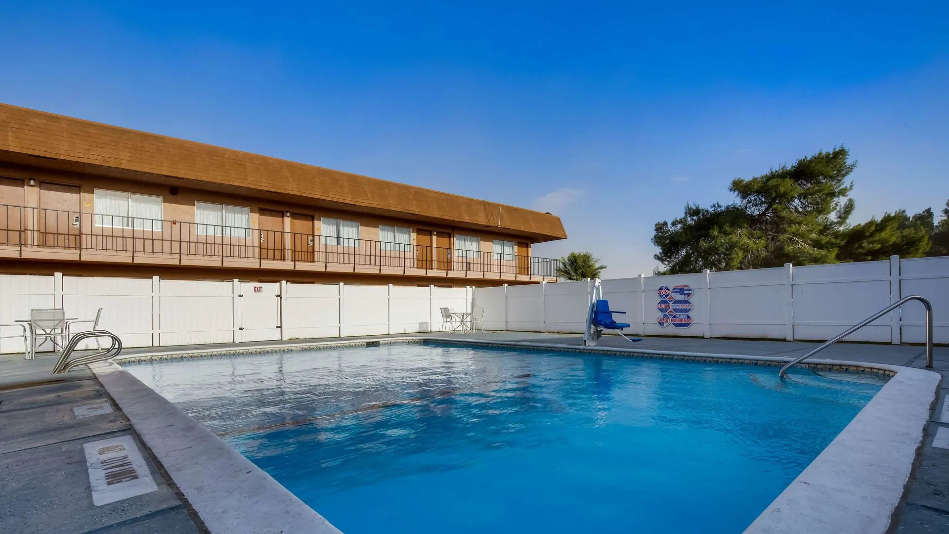 Economy Inn Buttonwillow Bakersfield I-5