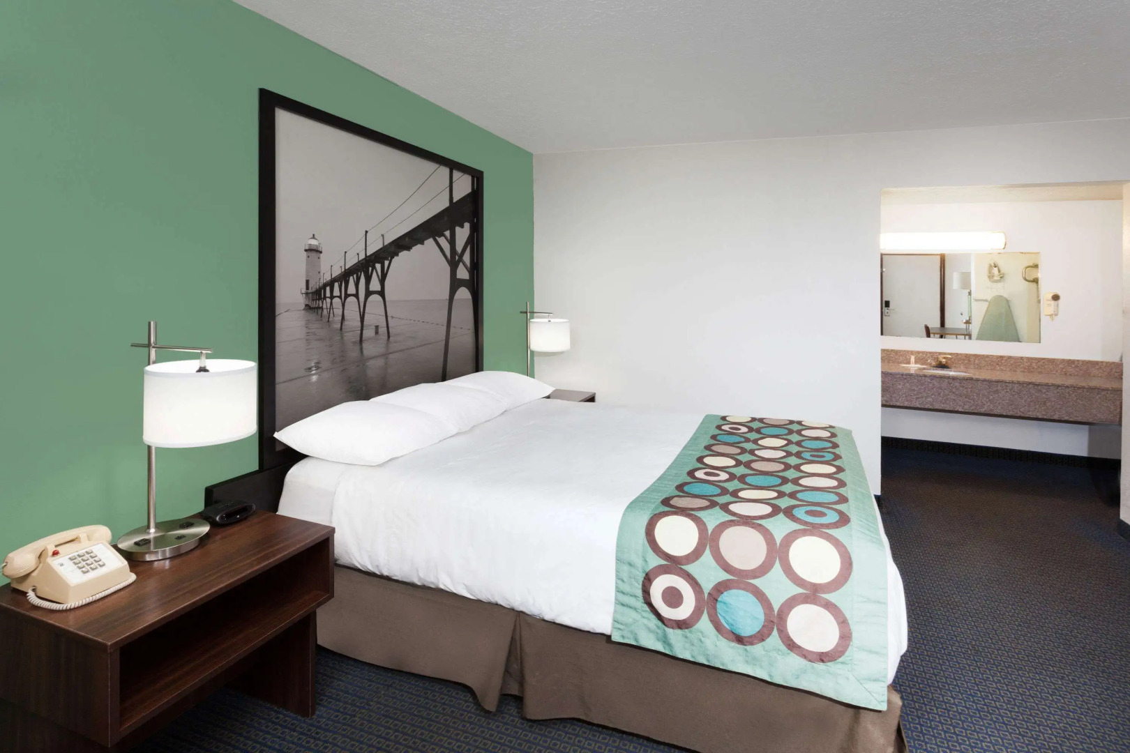 Super 8 by Wyndham Stevensville/St. Joseph