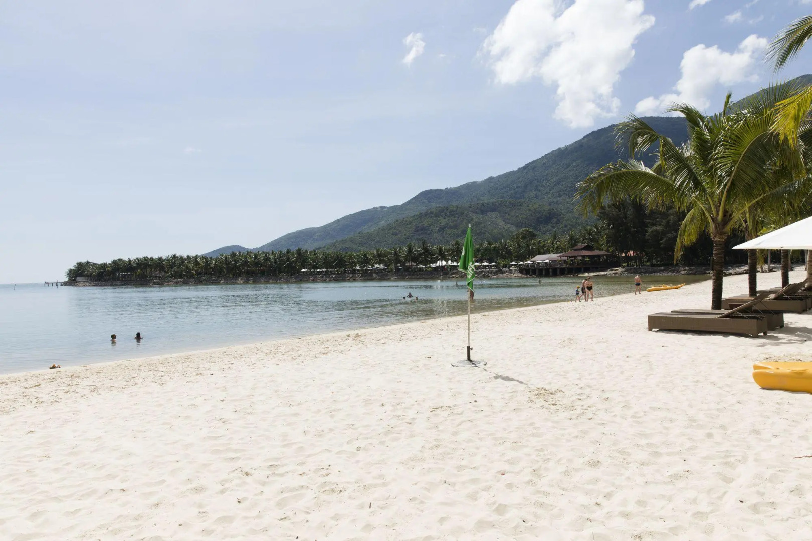 Diamond Bay Condotel - Resort Nha Trang