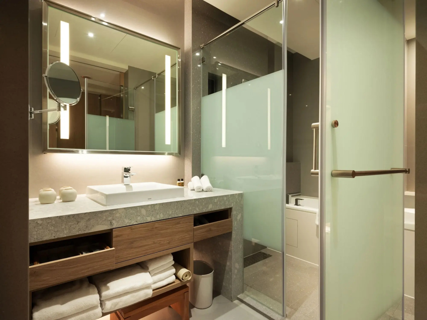 Fame Hall Garden Hotel