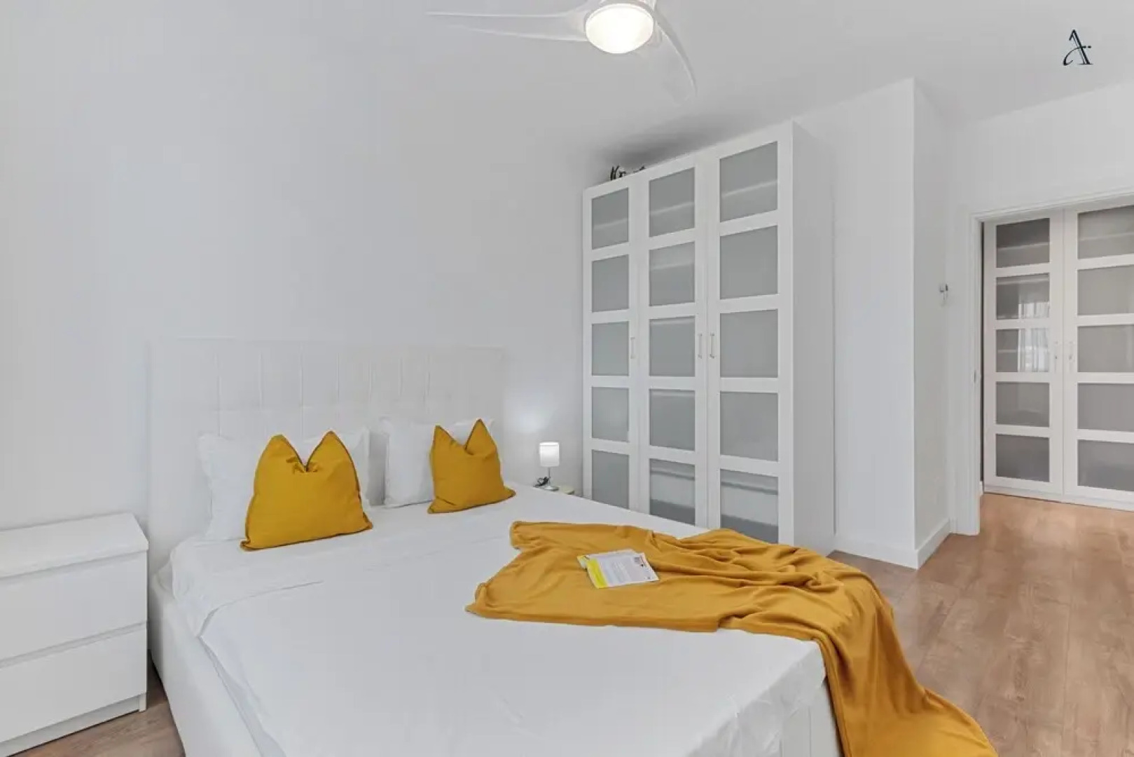 XOV 1BDR Apartments in Pipera