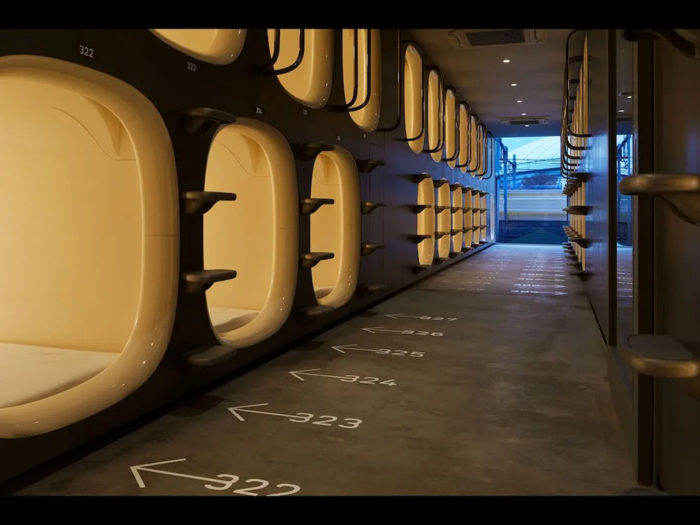 9h nine hours Suidobashi