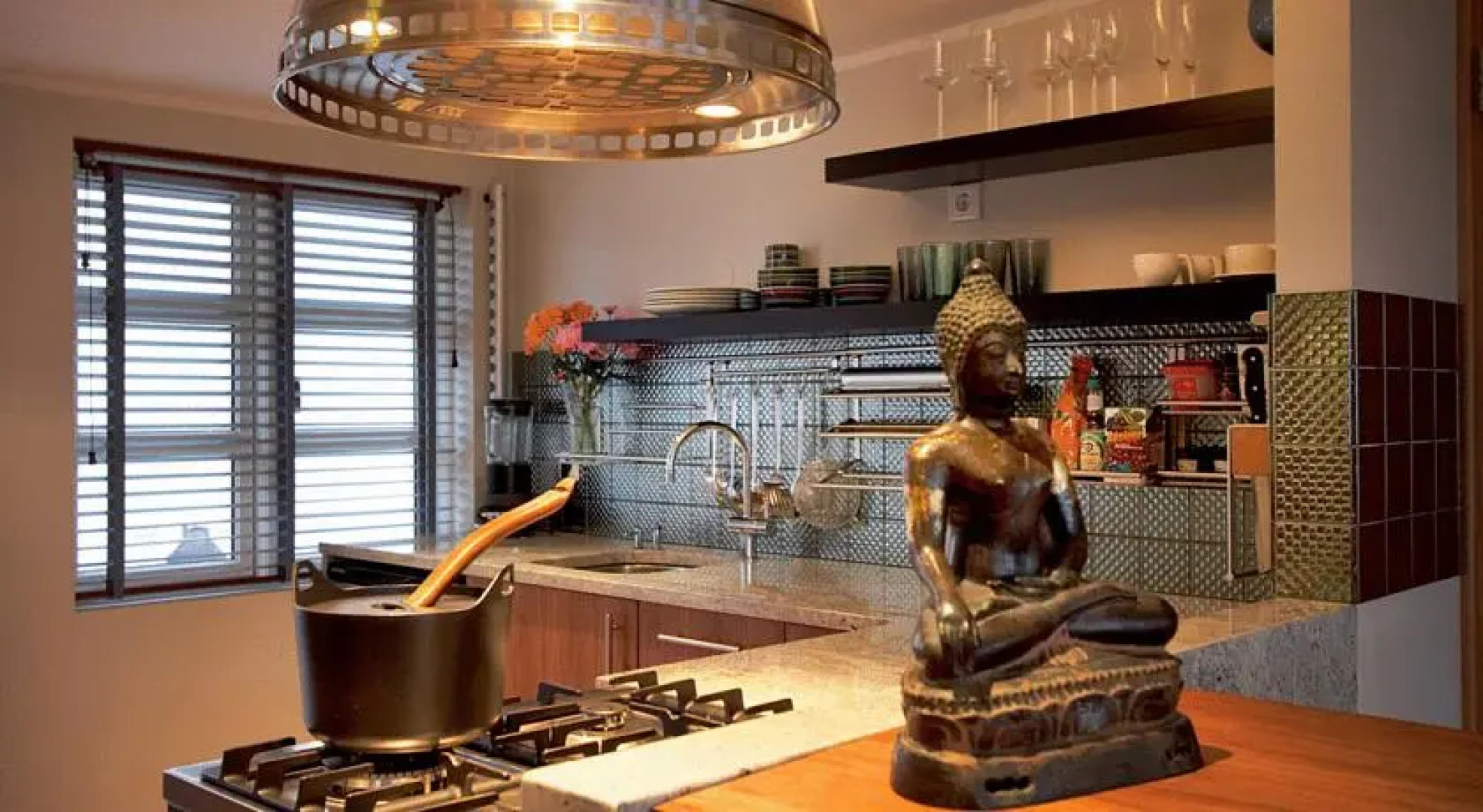 Home Luxury Apartments