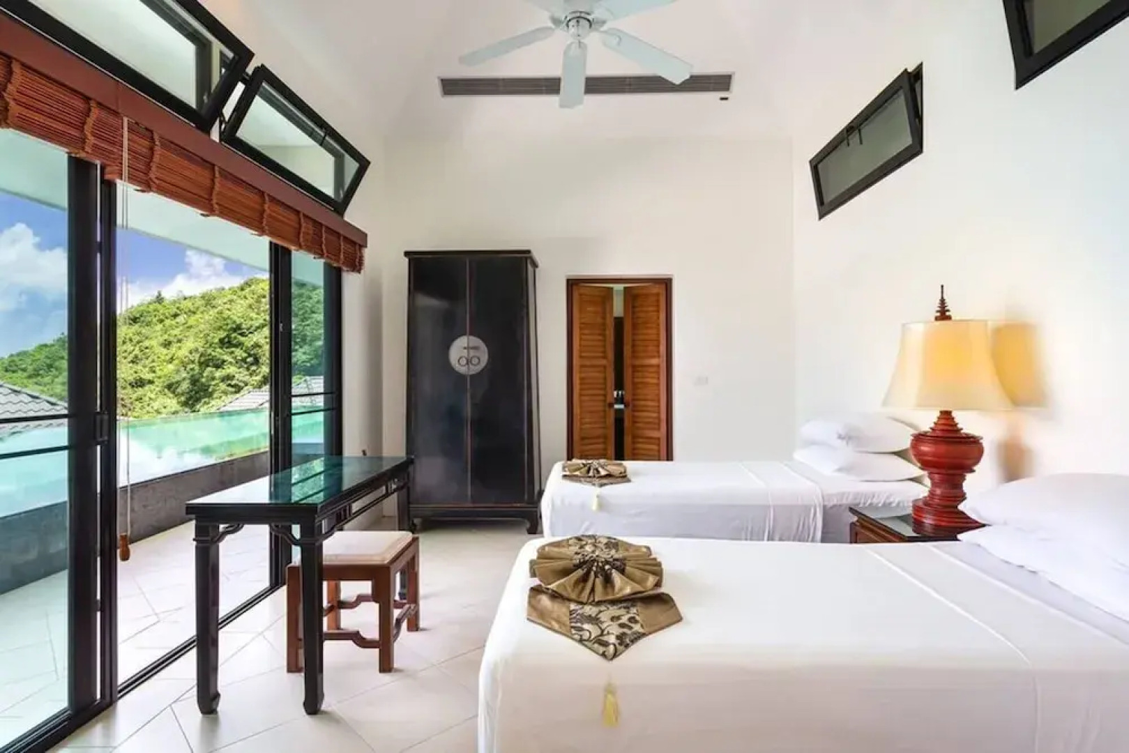 Luxury Beachfront Tai Pan Villa