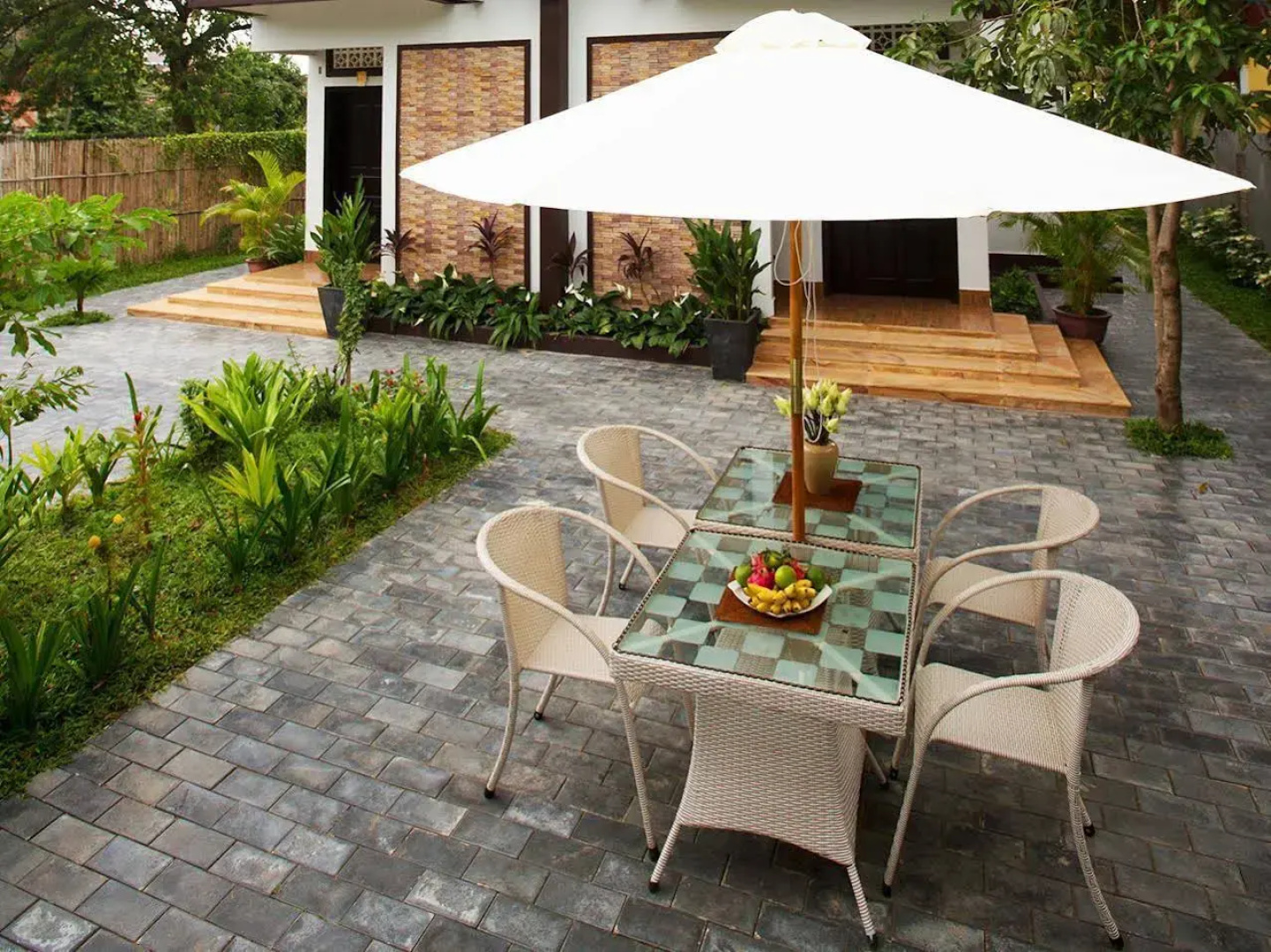 The Bayon Villa