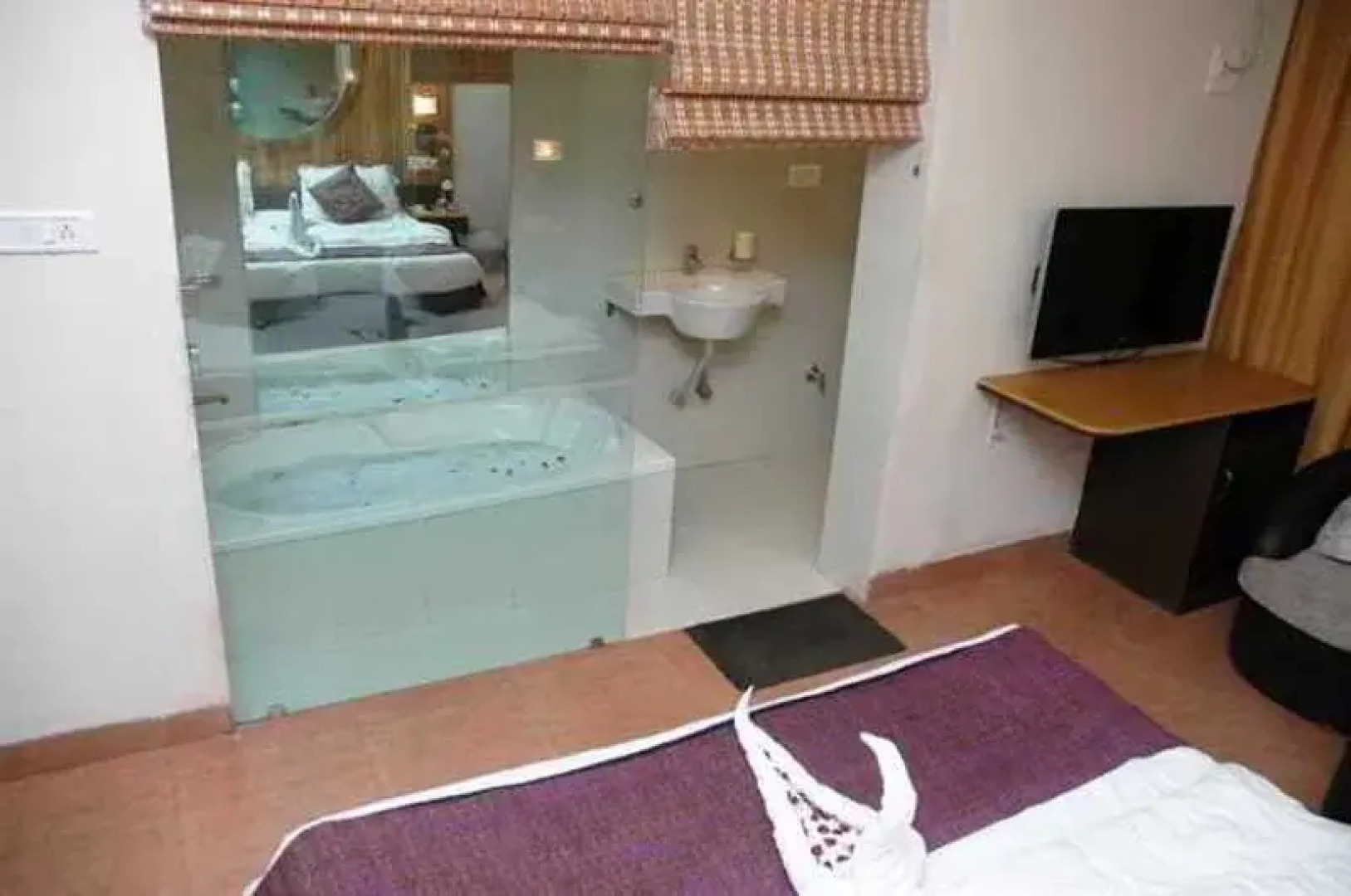 Royal Park Beach Resort, Goa