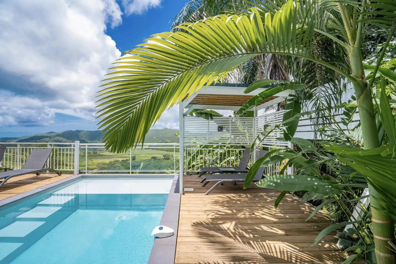 Villa Lanati, 4 ch avec piscine & vue campagne