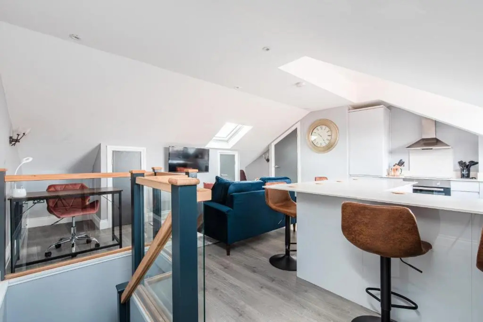 Lovely 2-bed double en-suite with Cathedral views