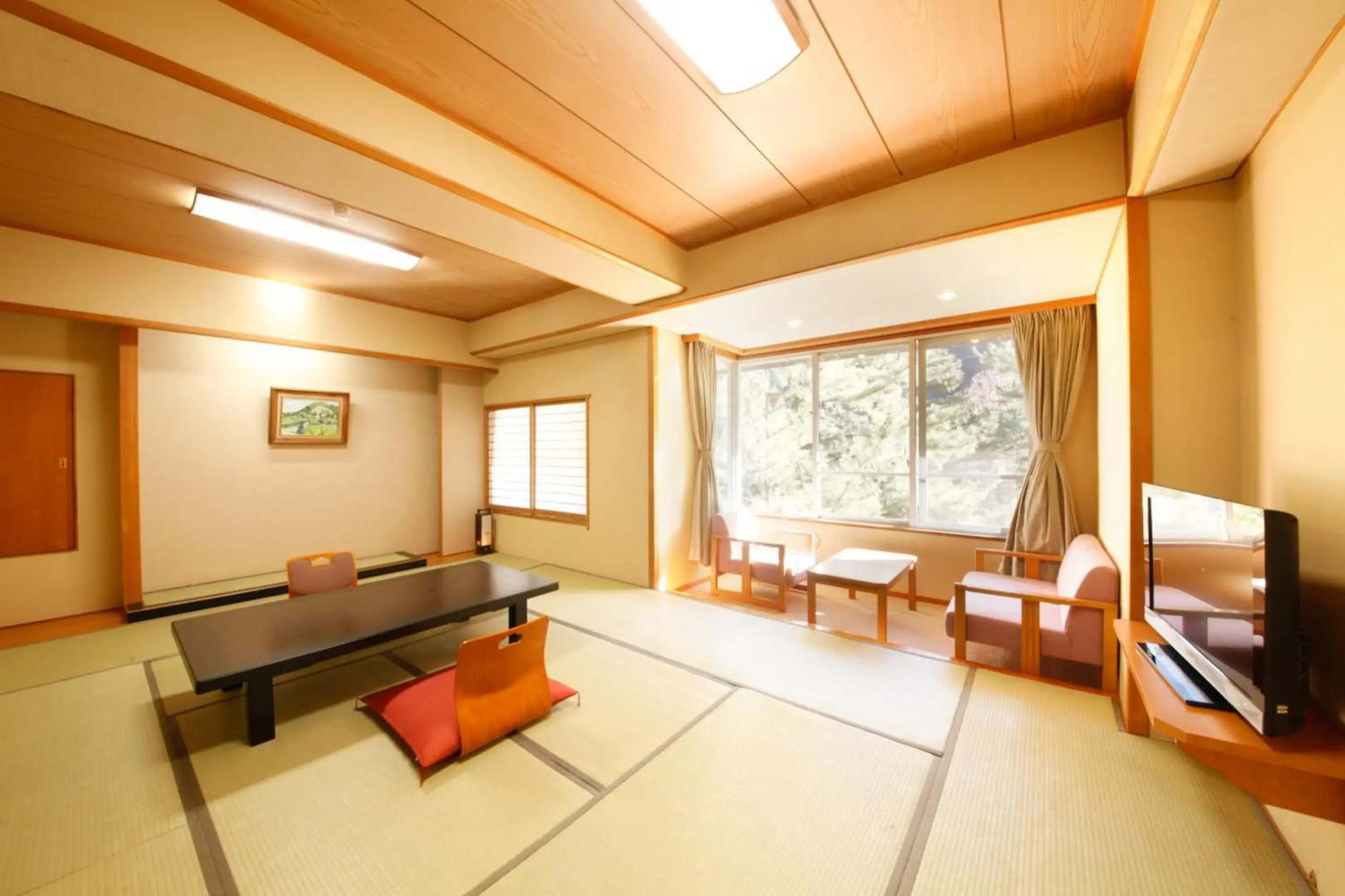 Shimobe Hotel