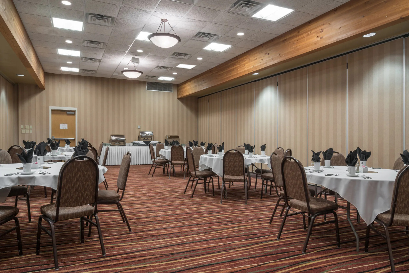 Holiday Inn & Suites St. Cloud by IHG