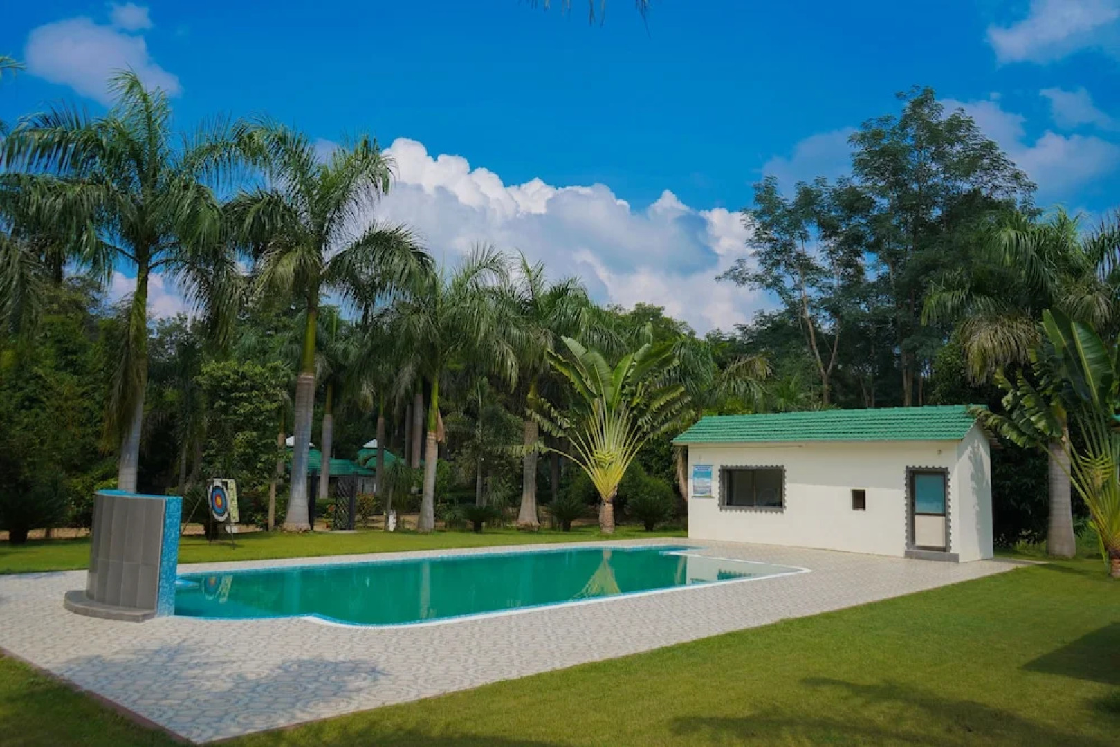 Village Machaan Resort