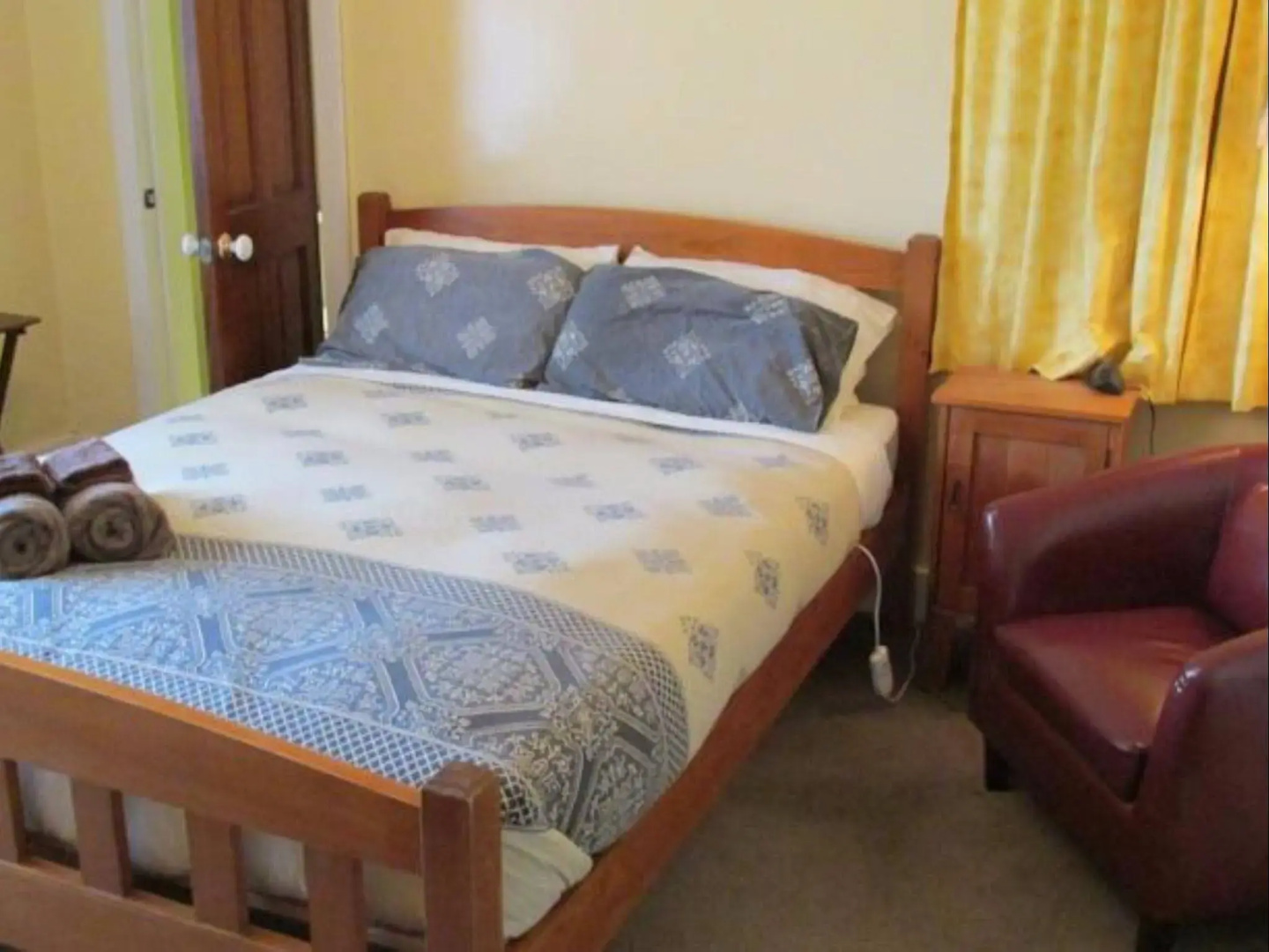 Designer Cottage B&B