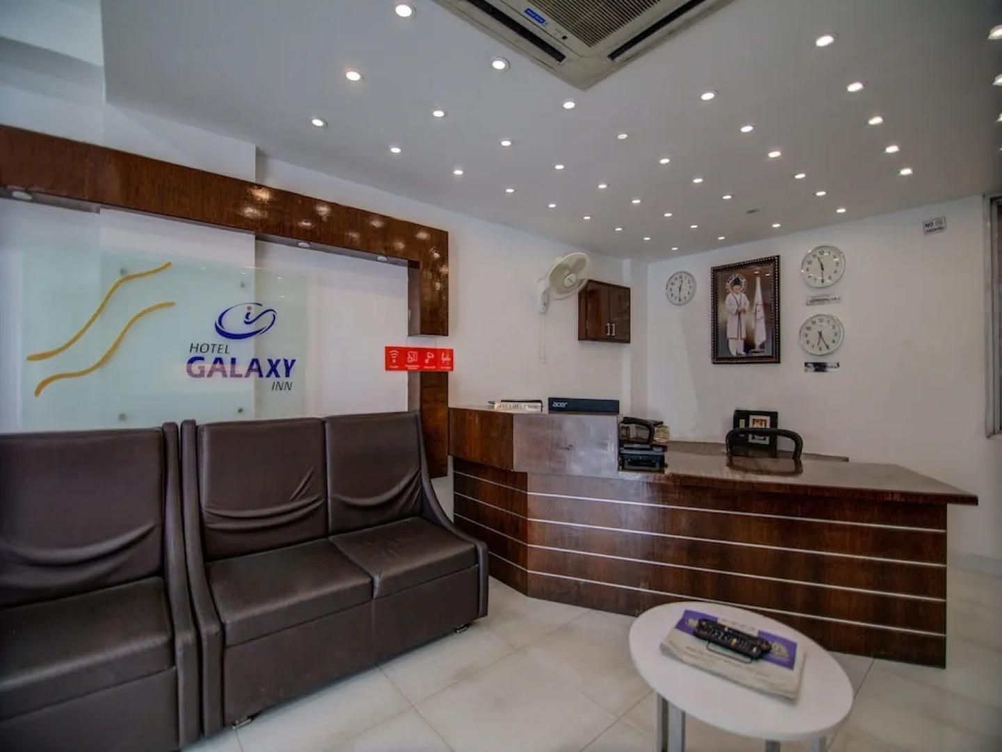 OYO 15108 Hotel Galaxy Inn