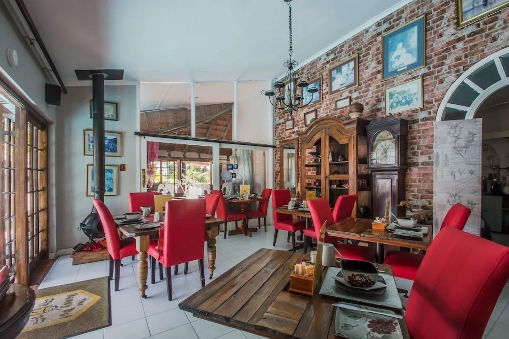 HoneyPot Guesthouse