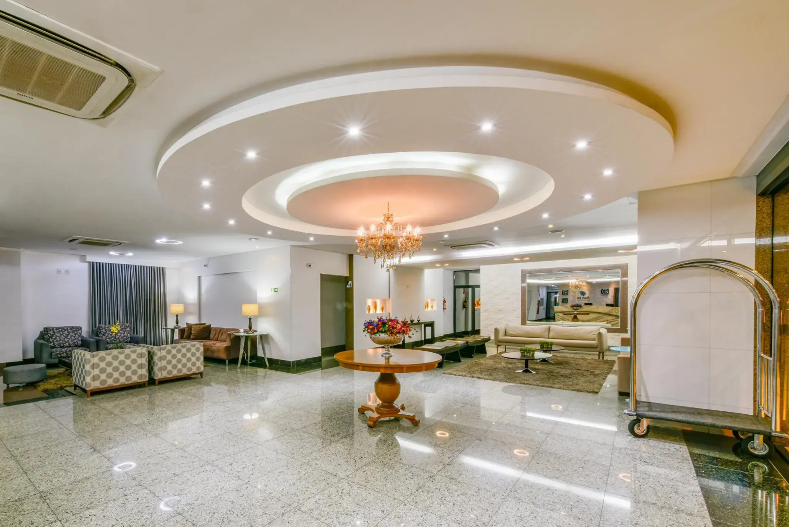 Plaza Inn Breeze Aeroporto