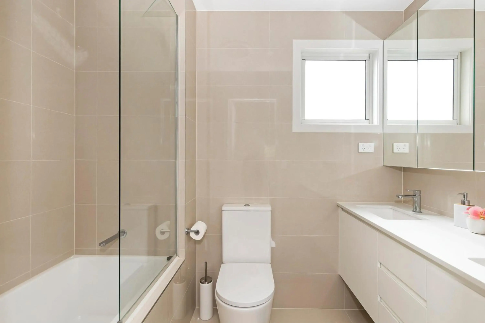 Park Avenue Luxe Townhouse Brand New Sleeps 9