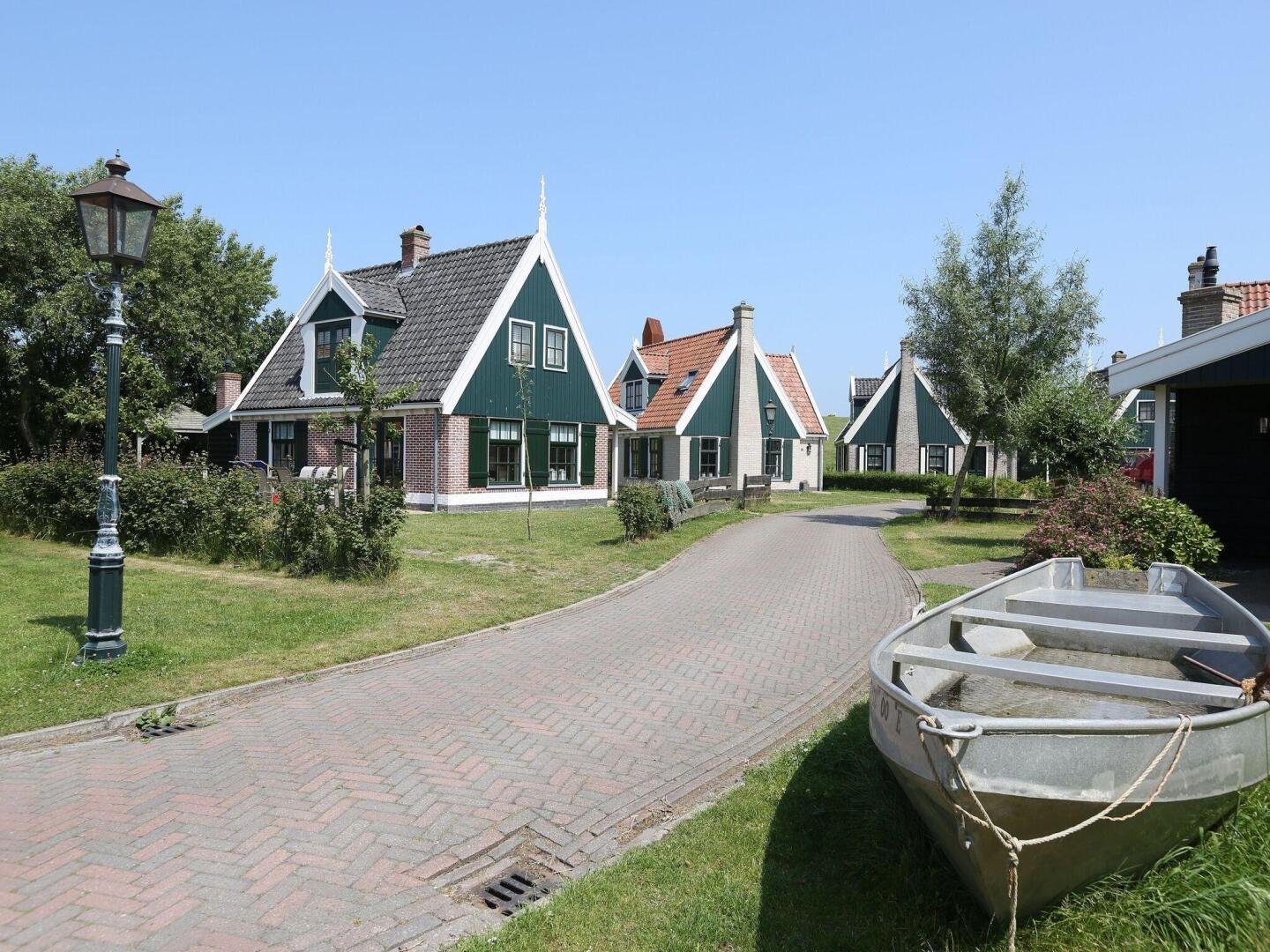 Villa in Wieringer Style With Hot Tub