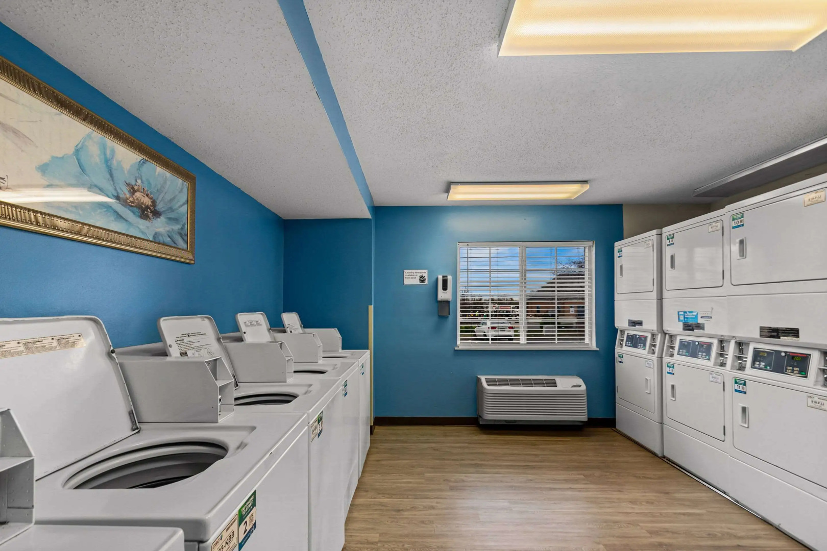 Suburban Studios Sterling - Washington Dulles