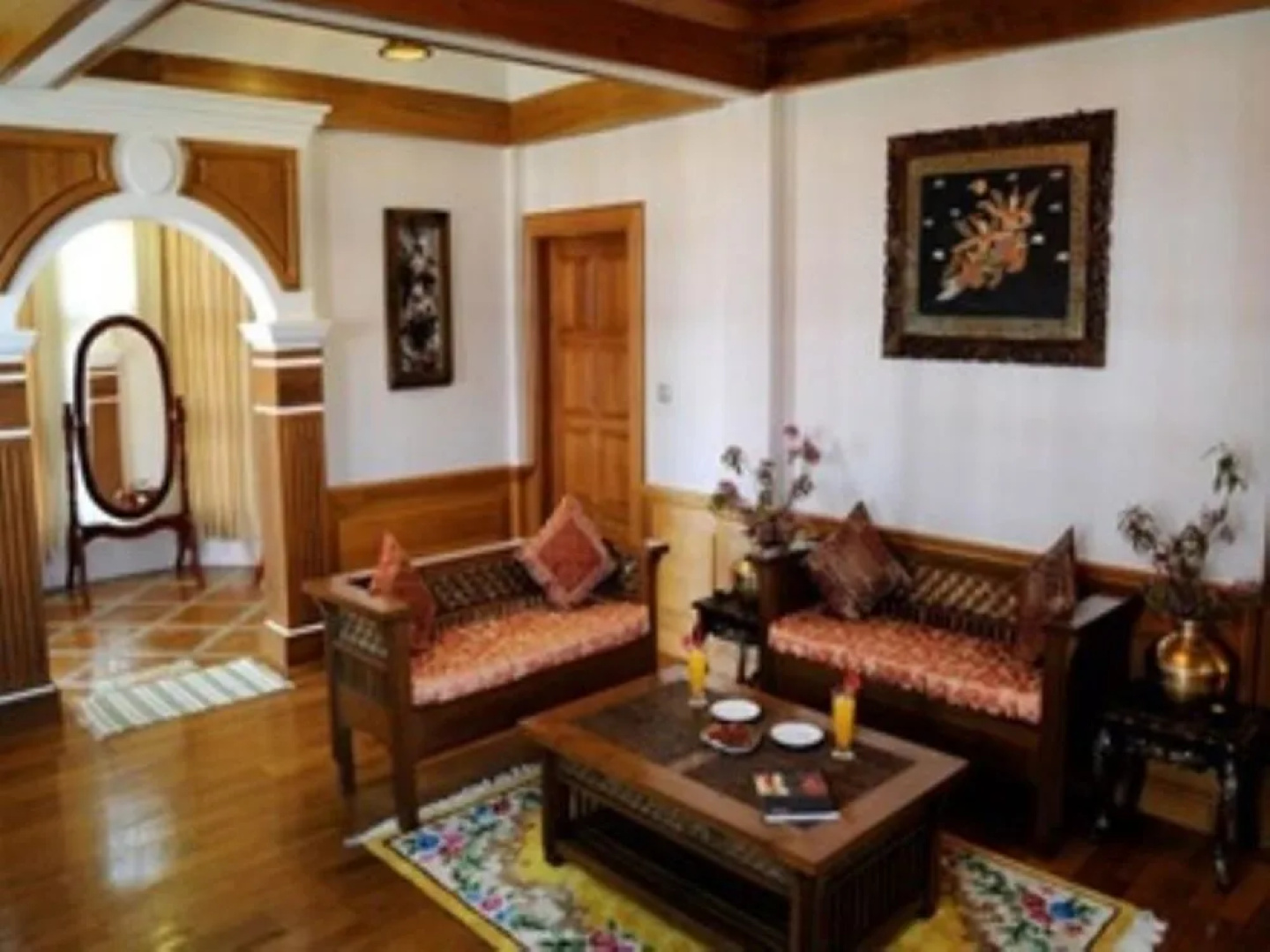 Royal Reward Resort
